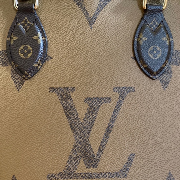Louis Vuitton, MM On the go Tote with first edition monogram straps - Picture 7 of 15